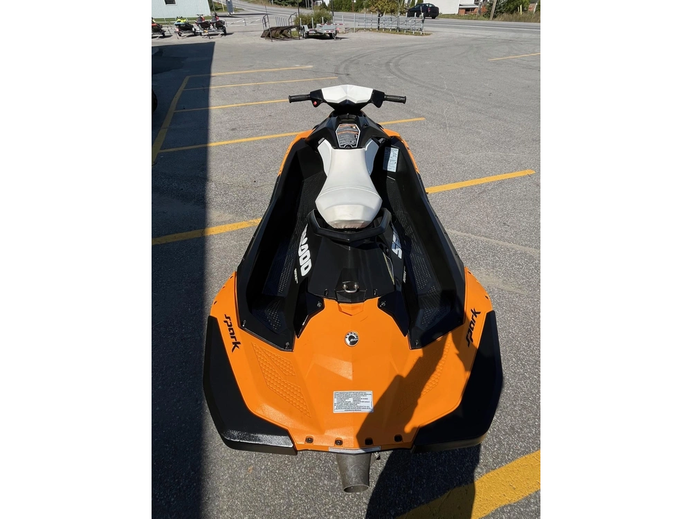 Sea-doo Spark 2 Places Base 2015 alt