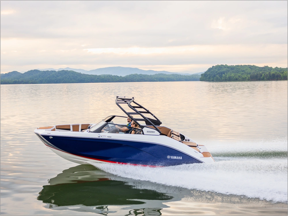 2026 Yamaha 222sd alt