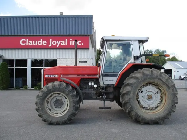  Massey Ferguson 3670 
