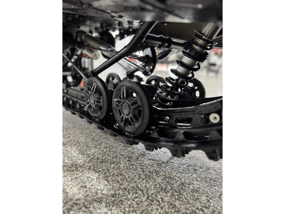 2025 Ski-doo Renegade X 900 Ace Turbo R Ripsaw 1.25" E.s. alt