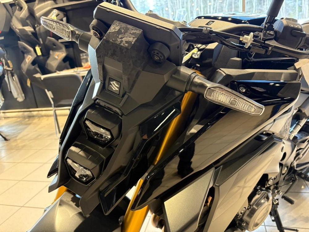 Suzuki Gsx-s1000a 2025 alt