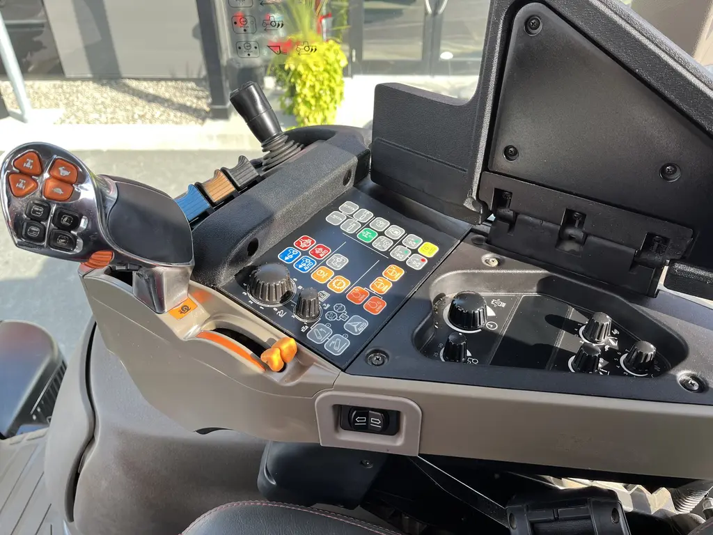 2018 Case IH Puma 240 CVT