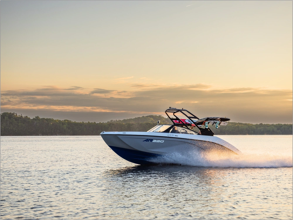 2026 Yamaha Ar220 alt