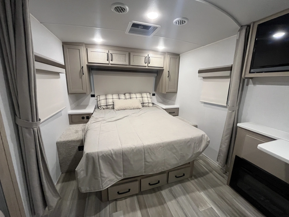 Rockwood Mini Lite 2205s 2024 alt