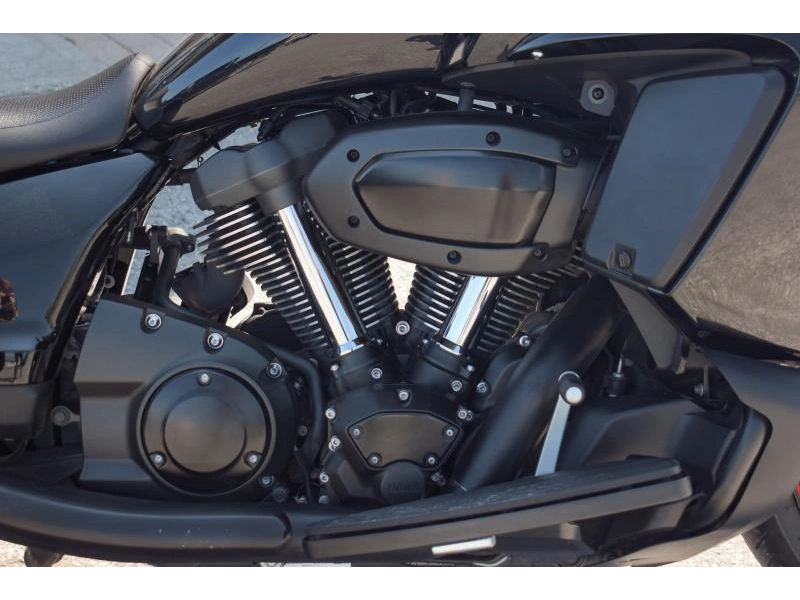 2018 Yamaha Star Eluder alt