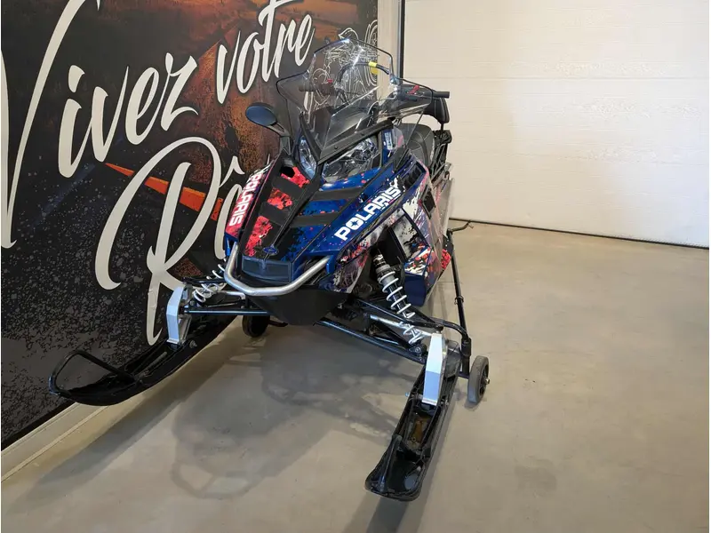 2017 Polaris Indy 550 Voyageur