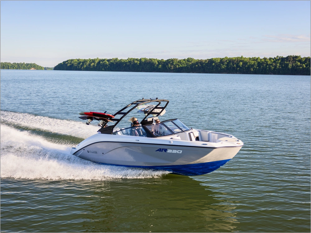 2026 Yamaha Ar220 alt