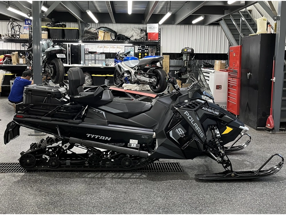 Polaris Prostar S4 Titan Adventure 155 2025 alt