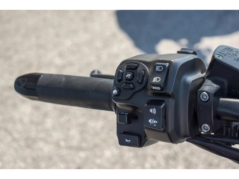 2018 Yamaha Star Eluder alt