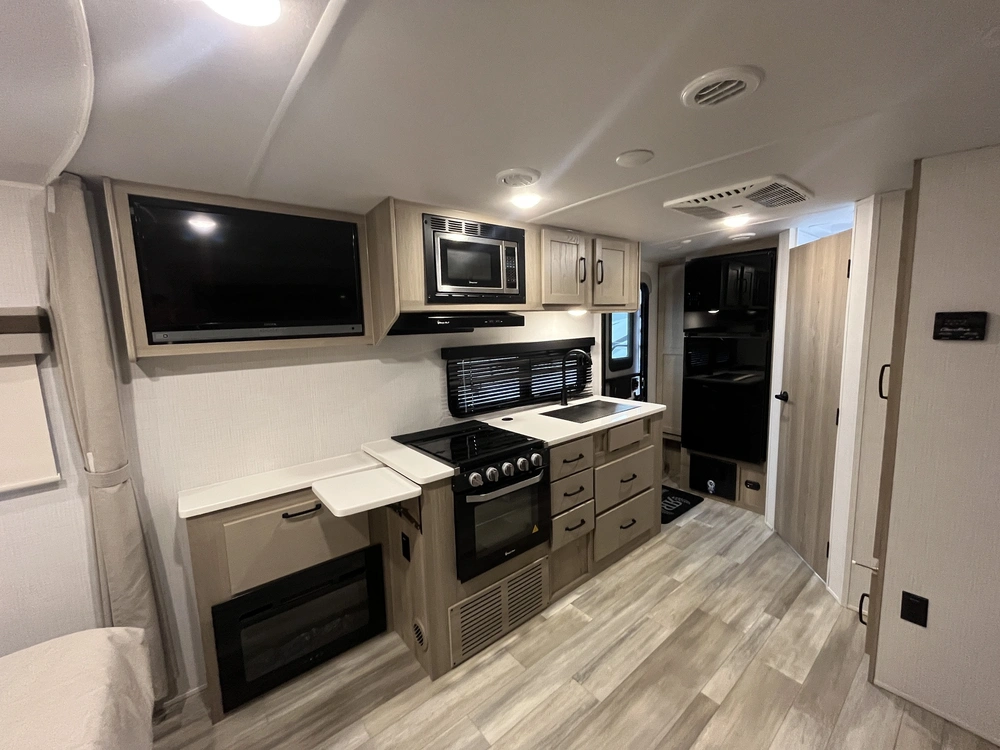 Rockwood Mini Lite 2205s 2024 alt