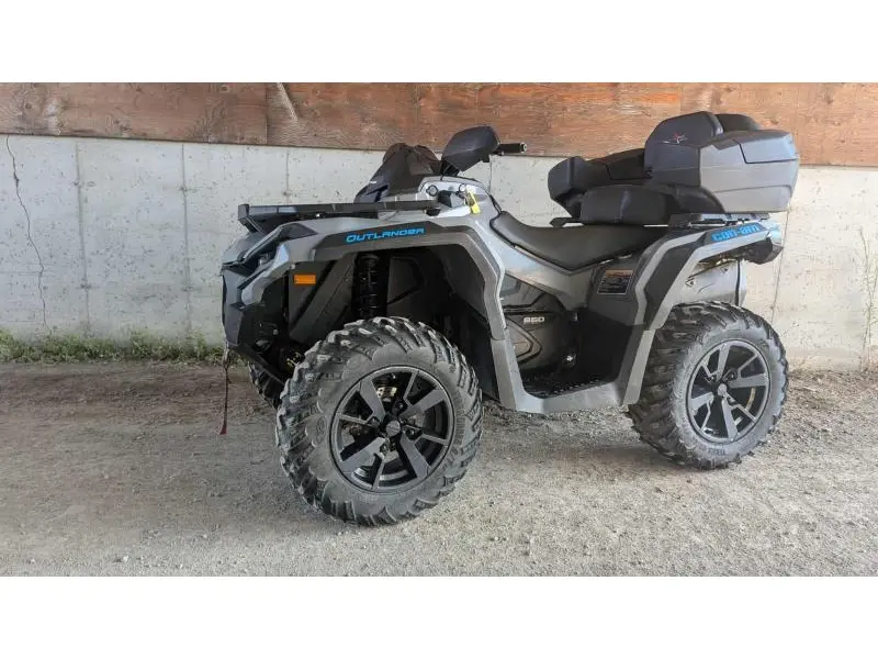 Can-Am OUTLANDER 850 DPS 2023