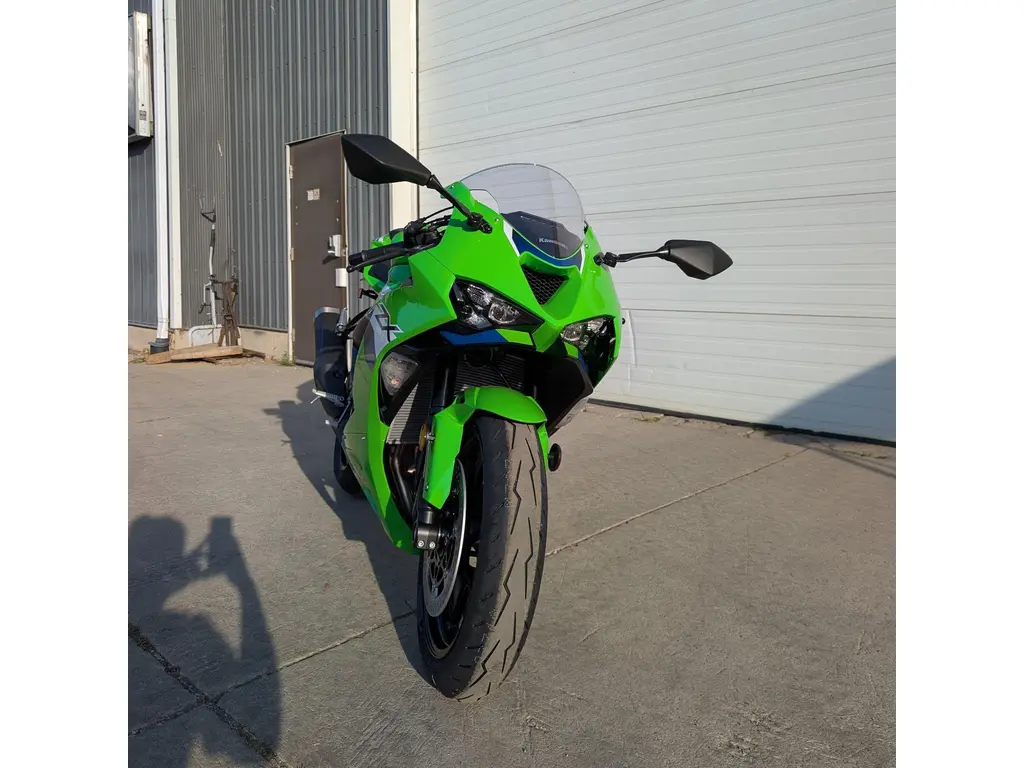 New 2026 Kawasaki Ninja ZX-6R KRT ABS in Brantford - Grand River