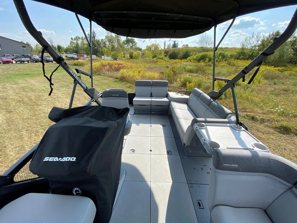 2023 Sea-doo/brp Switch Cruise 21' 230hp alt