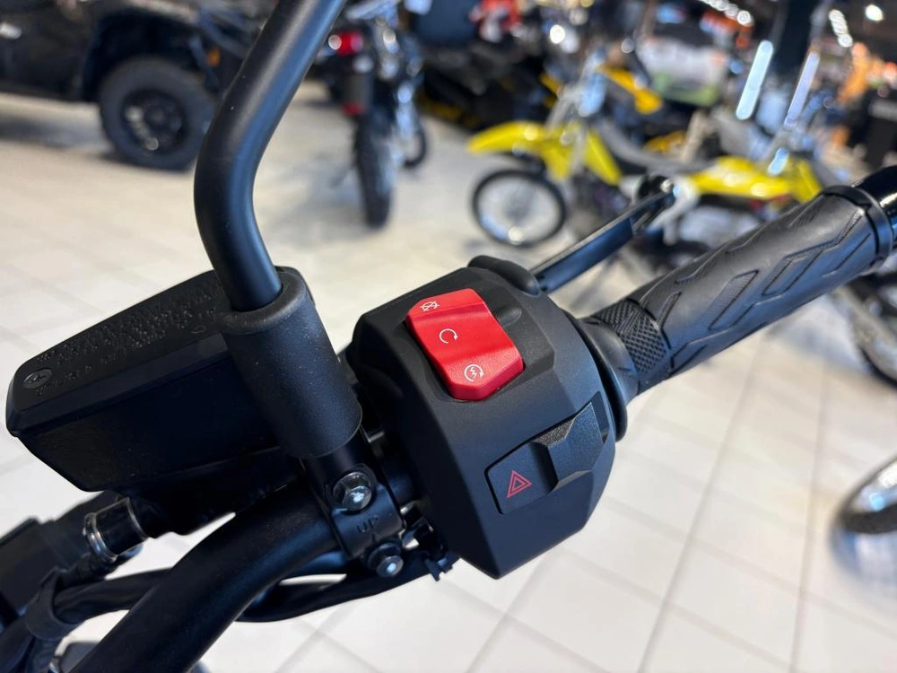 Suzuki Gsx-s1000a 2025 alt