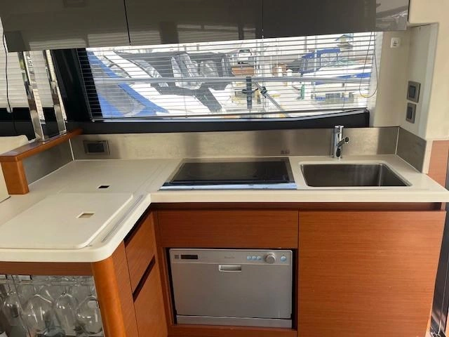 Prestige Yachts 450 Fly 2014 alt