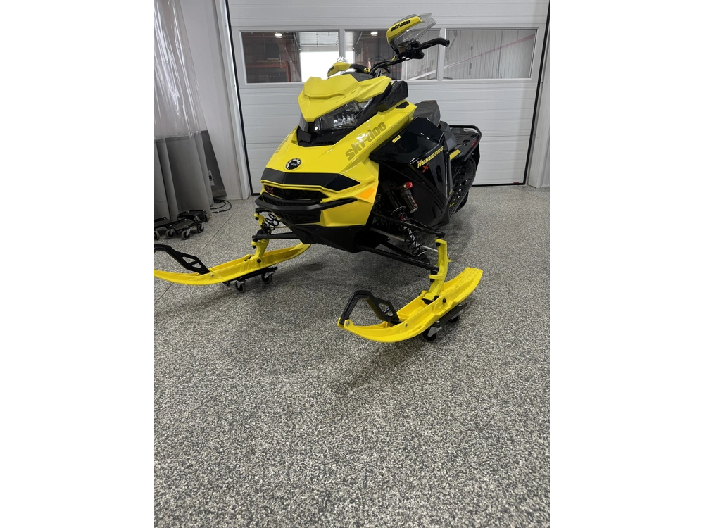 2022 Ski-doo Renegade Xrs 850 E-tec alt