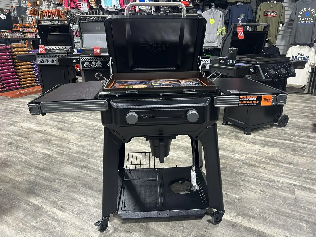 2025 Traeger FLATROCK 2 ZONE