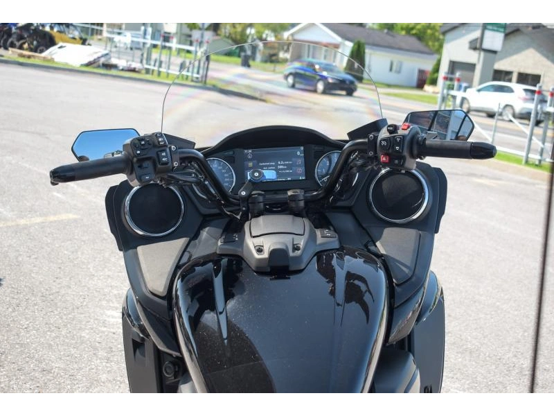 2018 Yamaha Star Eluder alt