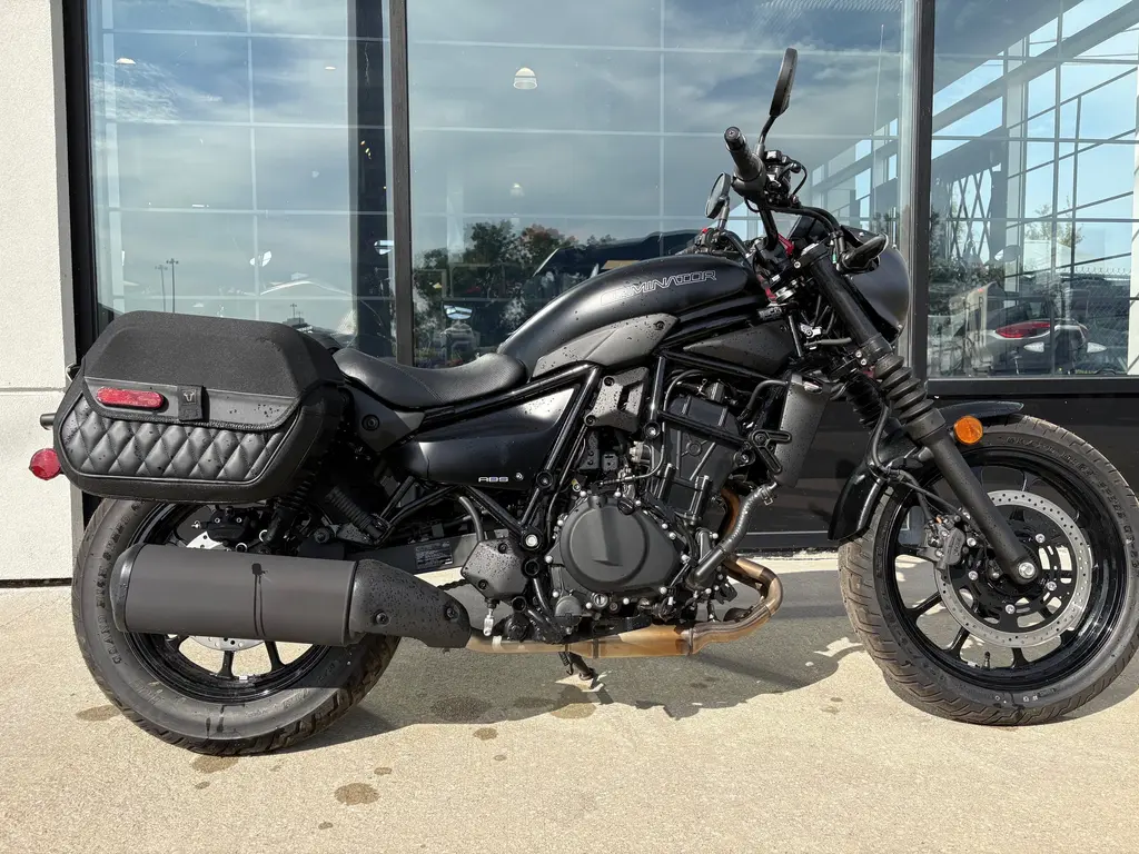 2025 Kawasaki ELIMINATOR 500 SE - 25 KM