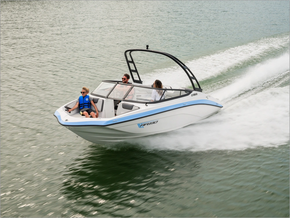 2026 Yamaha Ar190 alt