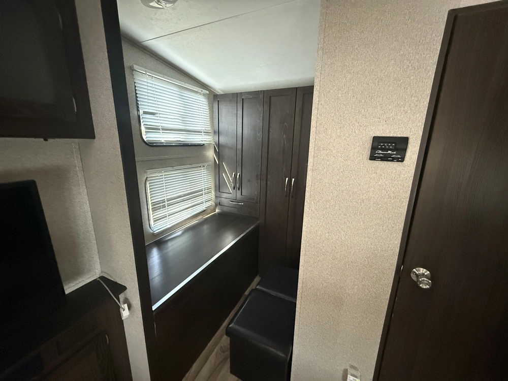 Keystone Rv Springdale 300fwbh 2018 alt