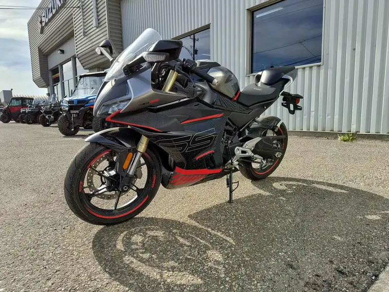 2023 CFMOTO 450SS