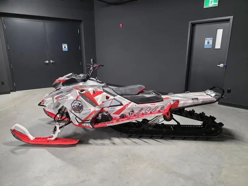 2020 Ski-Doo SUMMIT X 165