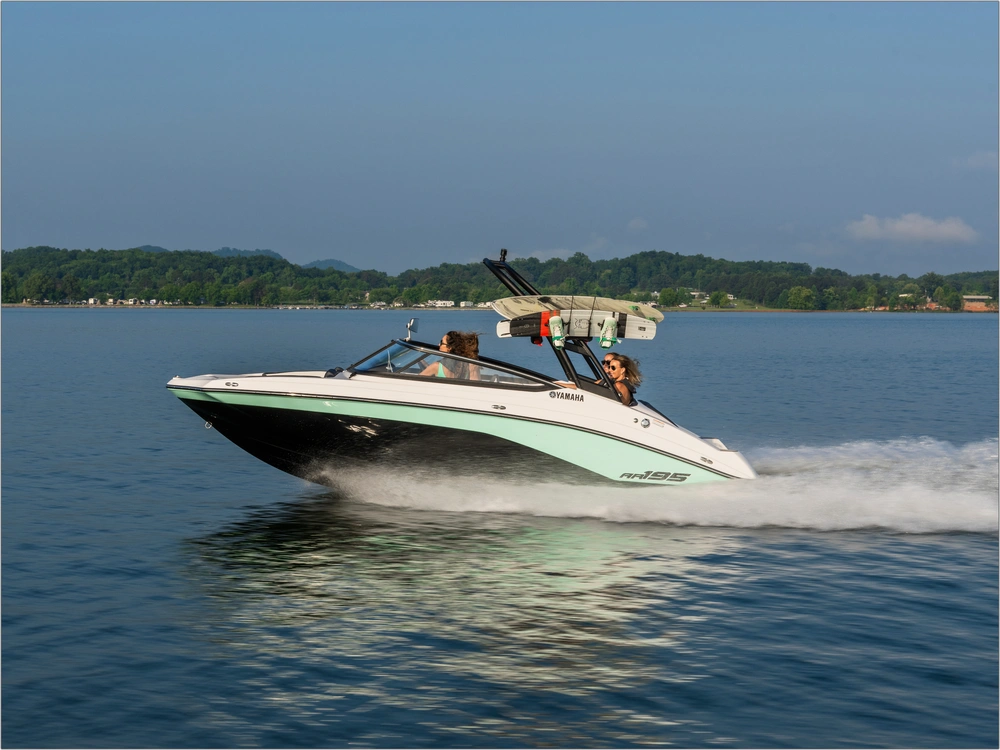 2026 Yamaha Ar195 alt