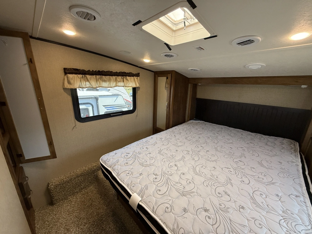 Chaparral 31bhs 2018 alt