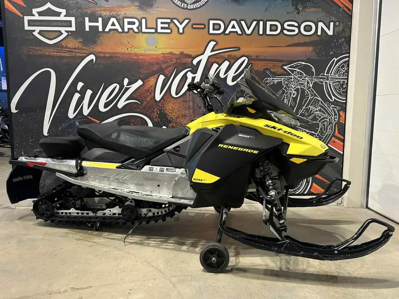 2022 Skidoo Renegade 600 efi
