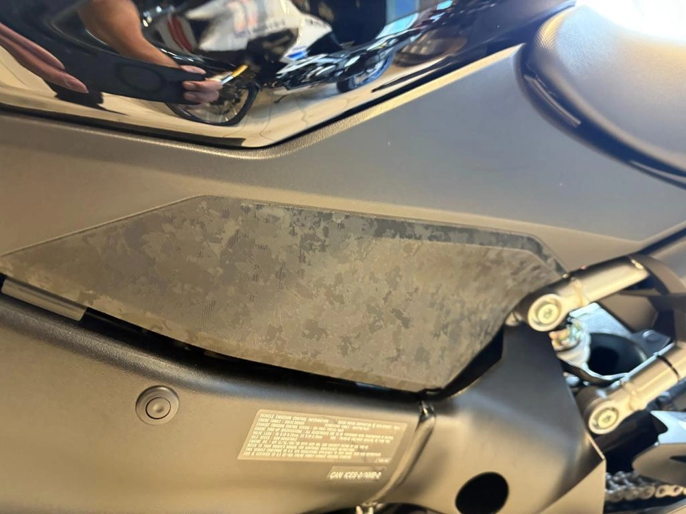 Suzuki Gsx-s1000a 2025 alt