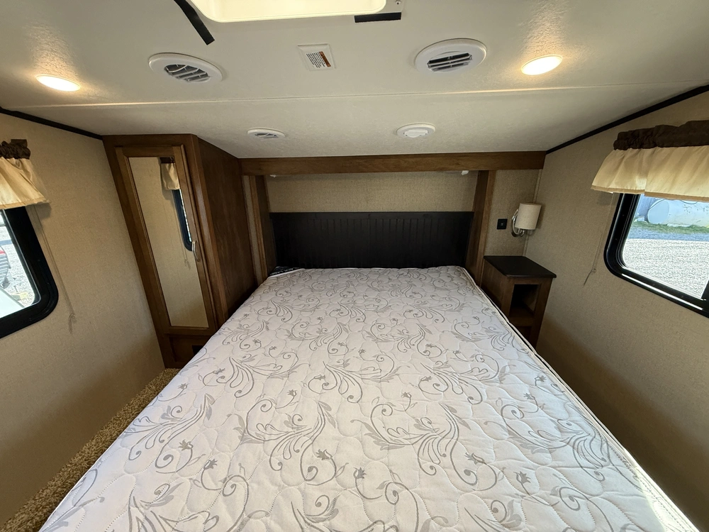 Chaparral 31bhs 2018 alt