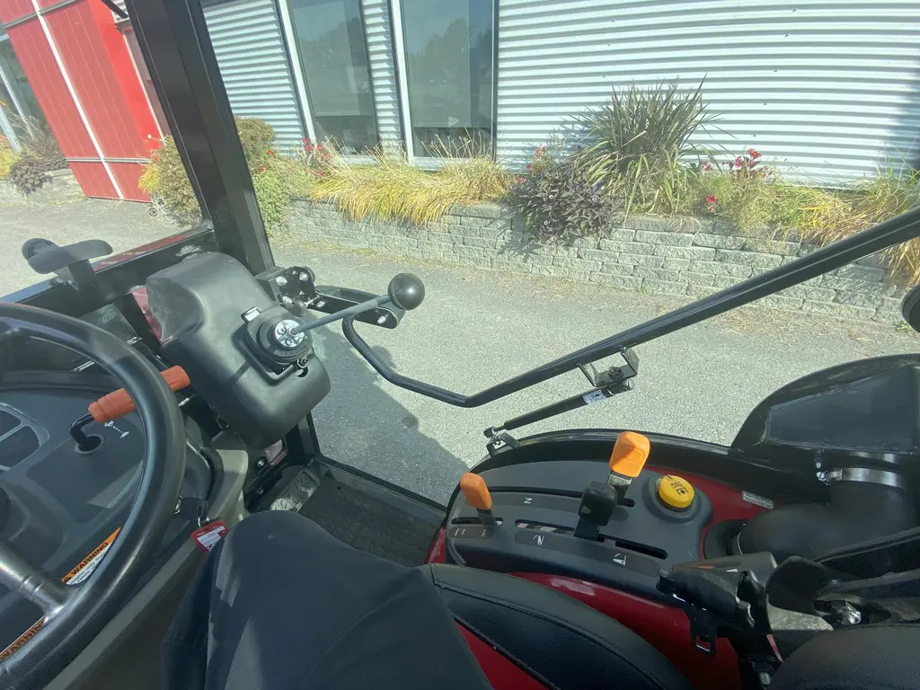 Mahindra Emax20S cab 2021