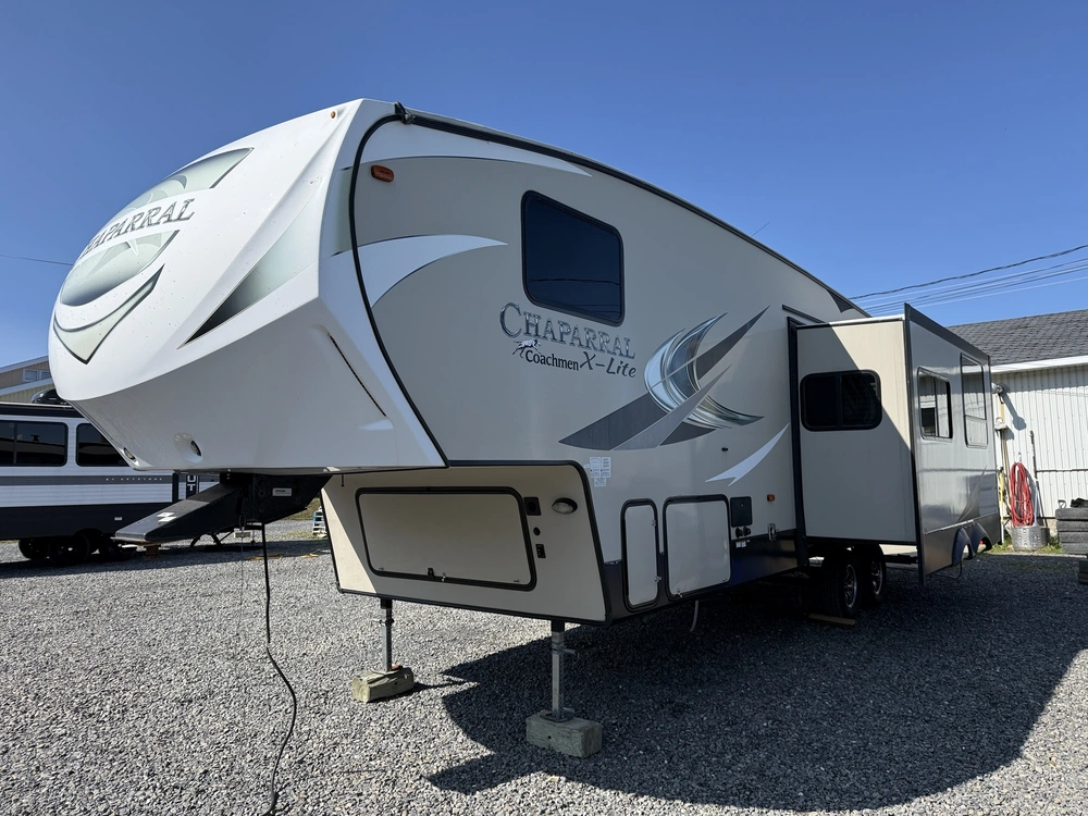 Chaparral 31bhs 2018 alt