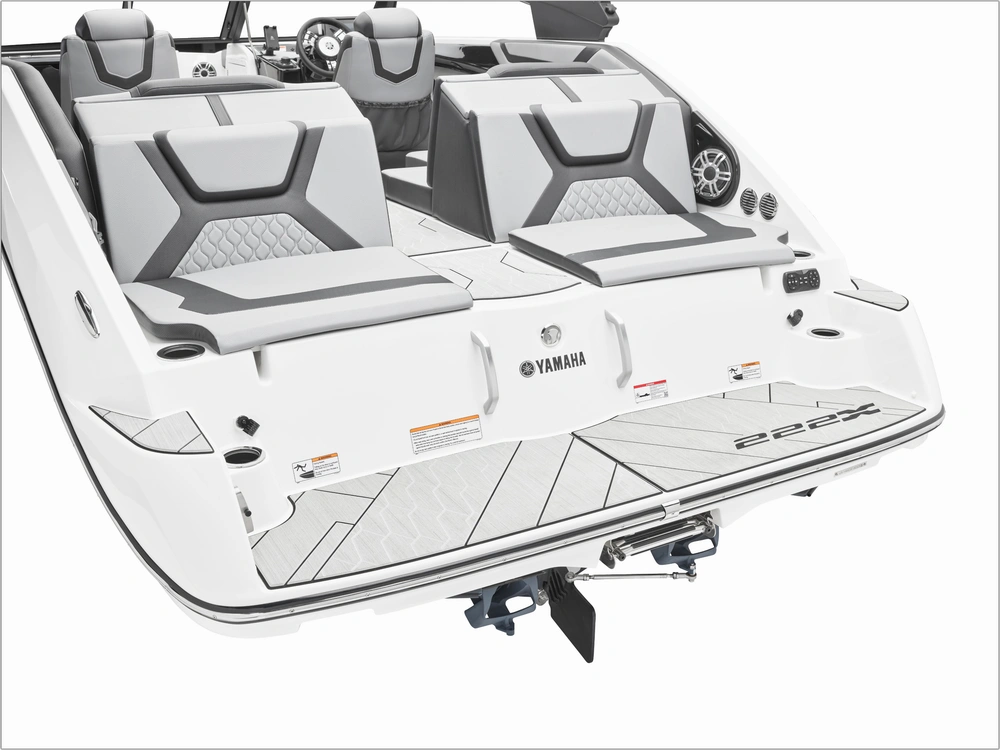 2026 Yamaha 222xd alt