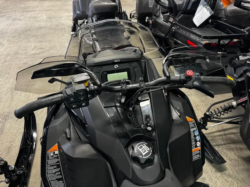 2024 Ski-Doo MXZ ADRENALINE 137 600R E-TEC RipSaw 1.25" E.S.