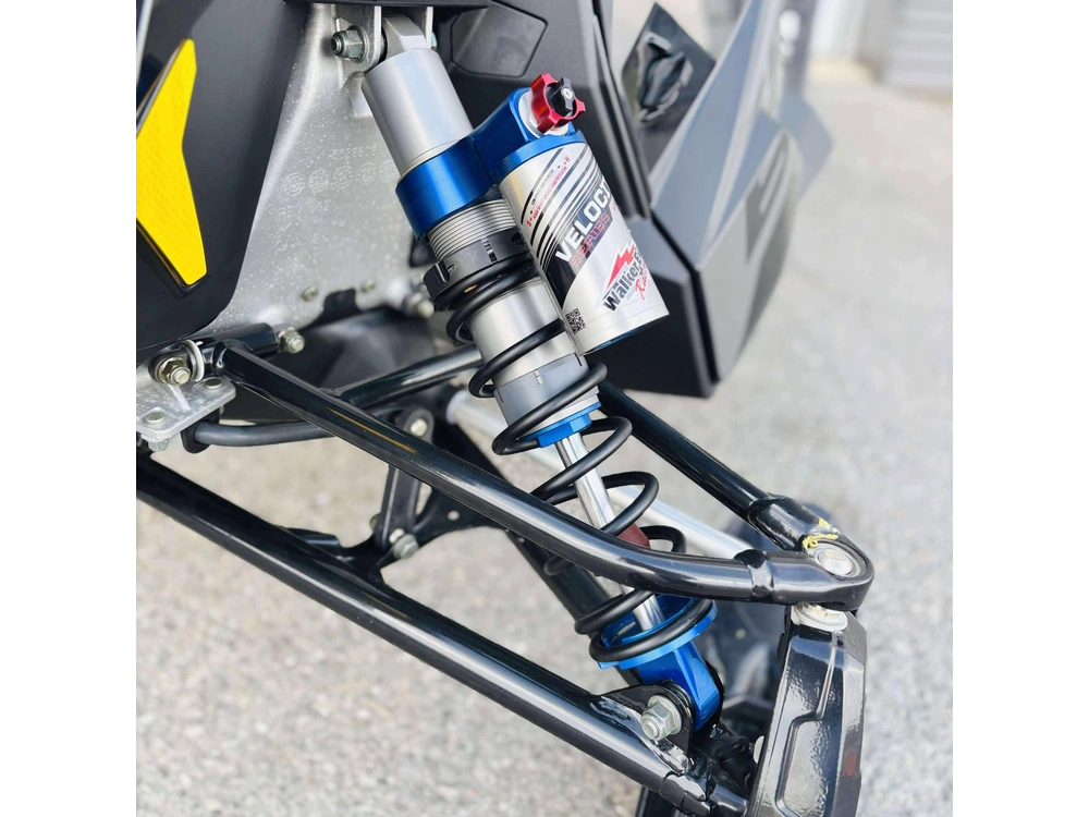 Polaris 650 Indy Xcr 136 S25tdl6rs 2025 alt