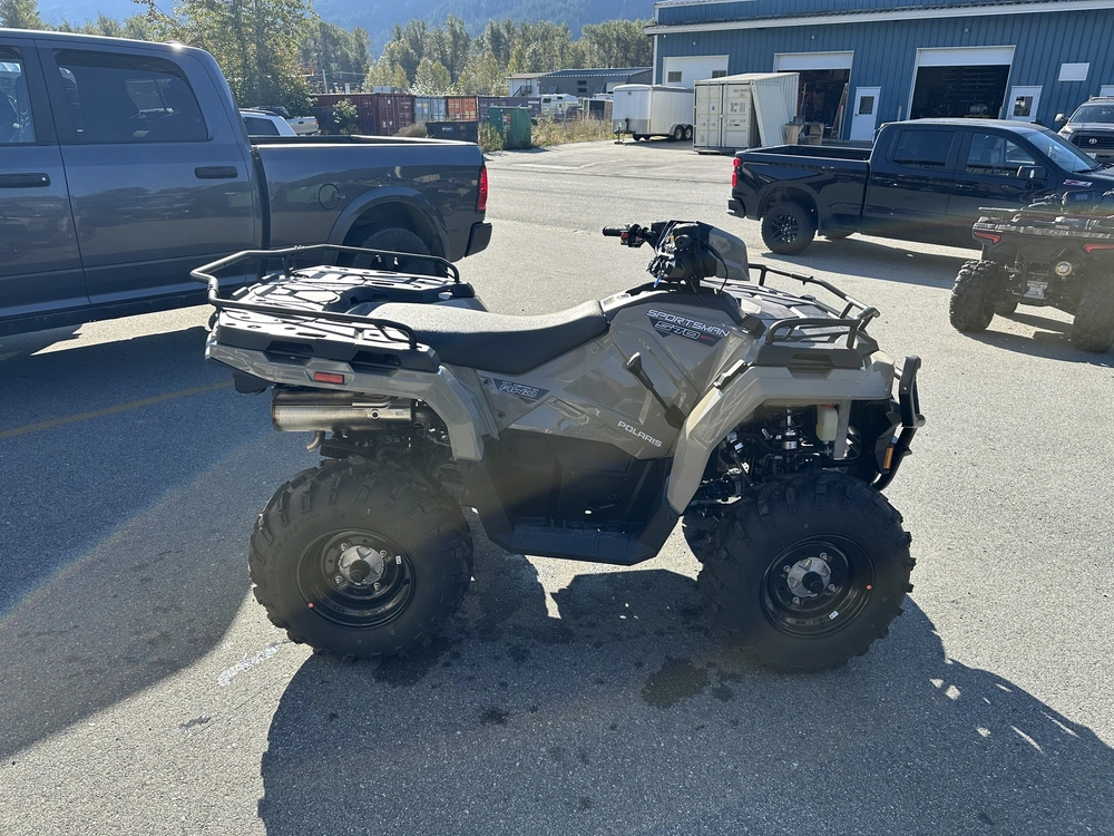 2025 Polaris Sportsman 570 Eps - Desert Sand alt