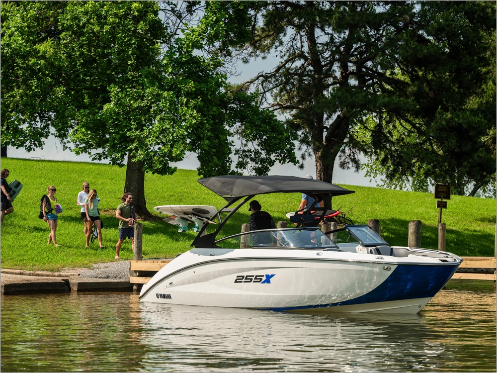2026 Yamaha 255xe alt