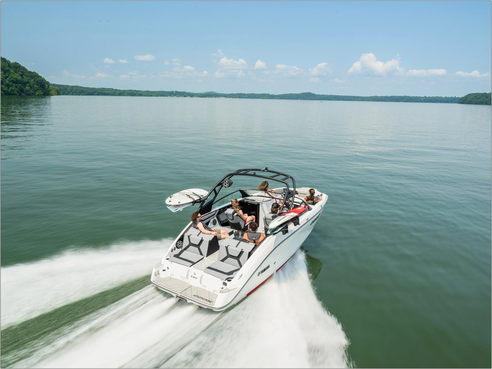 2026 Yamaha 222xd alt