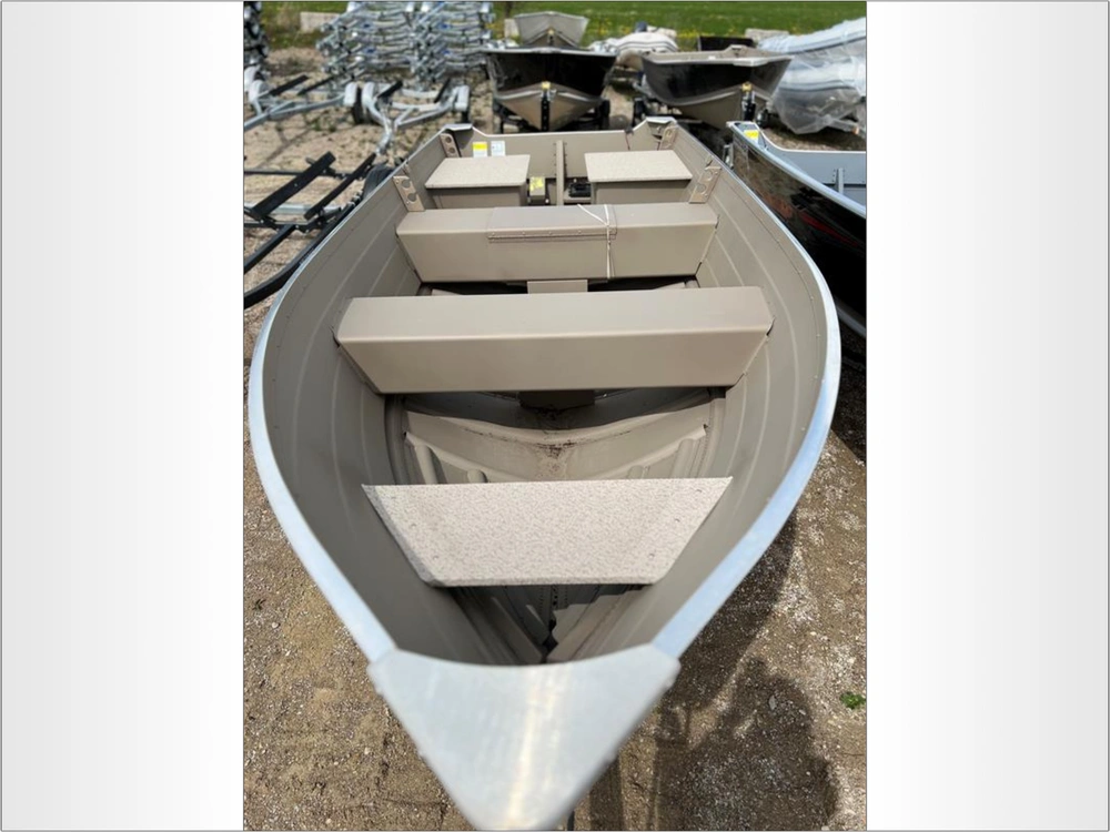 2023 Smoker-craft Voyager 16 alt