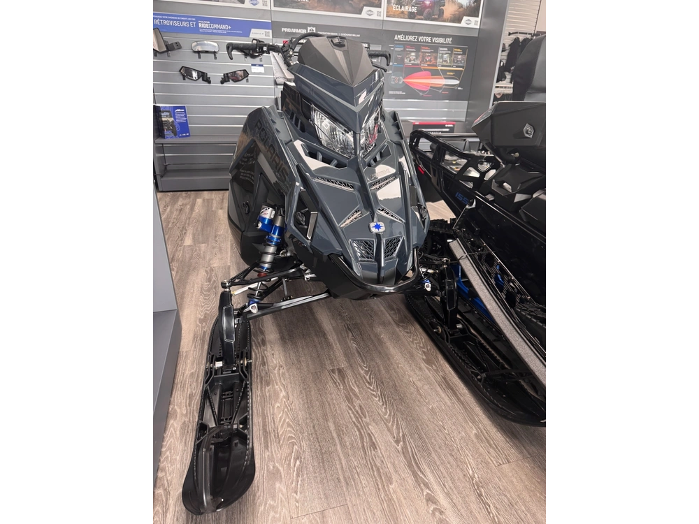 2025 Polaris Pro Rmk Boost 155 alt