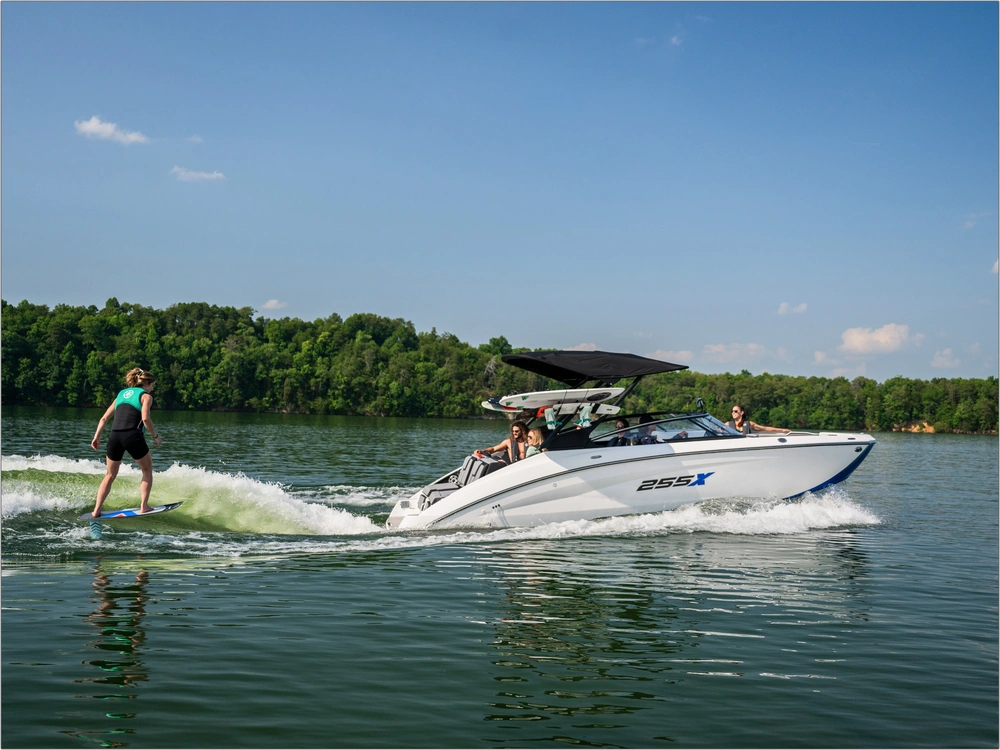 2026 Yamaha 255xe alt