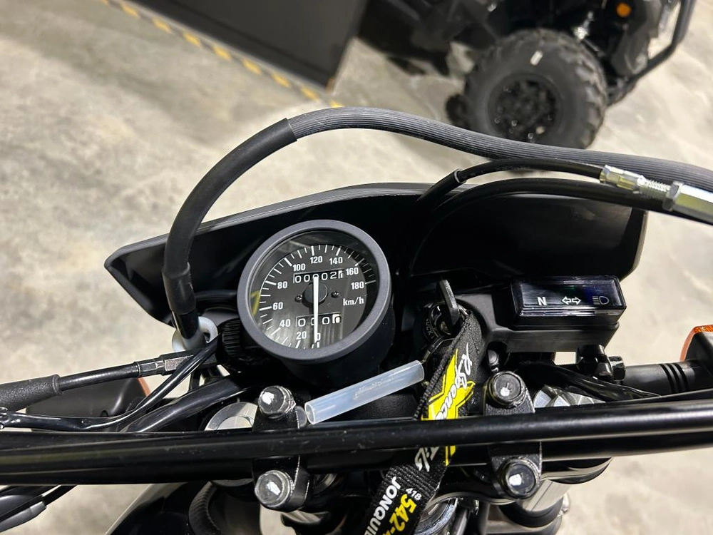 Suzuki Dr650se 2025 alt