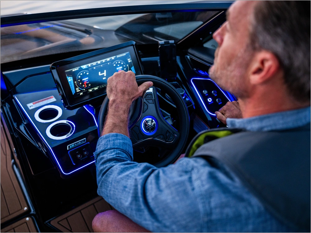 2026 Yamaha 275sd alt