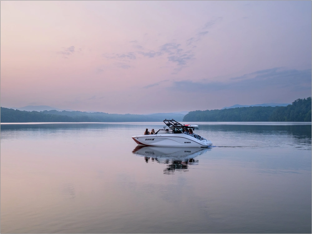 2026 Yamaha 222xd alt