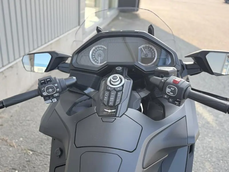 2025 Honda Gold Wing DCT