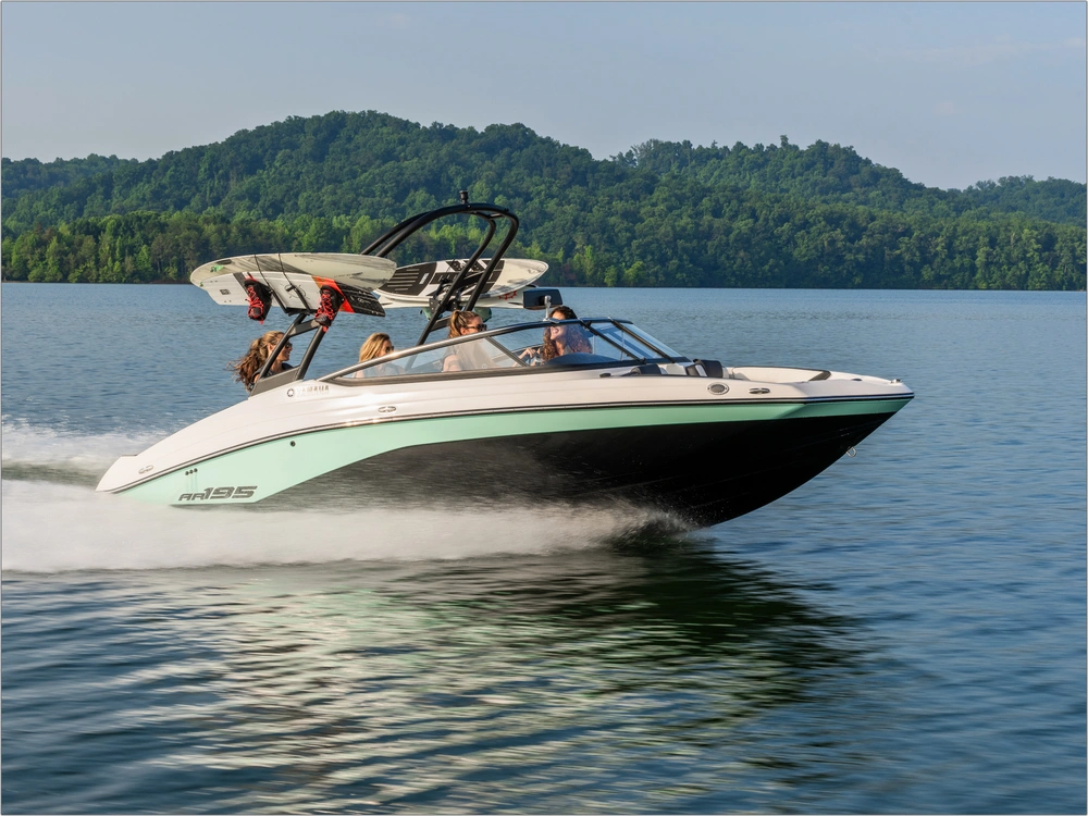 2026 Yamaha Ar195 alt
