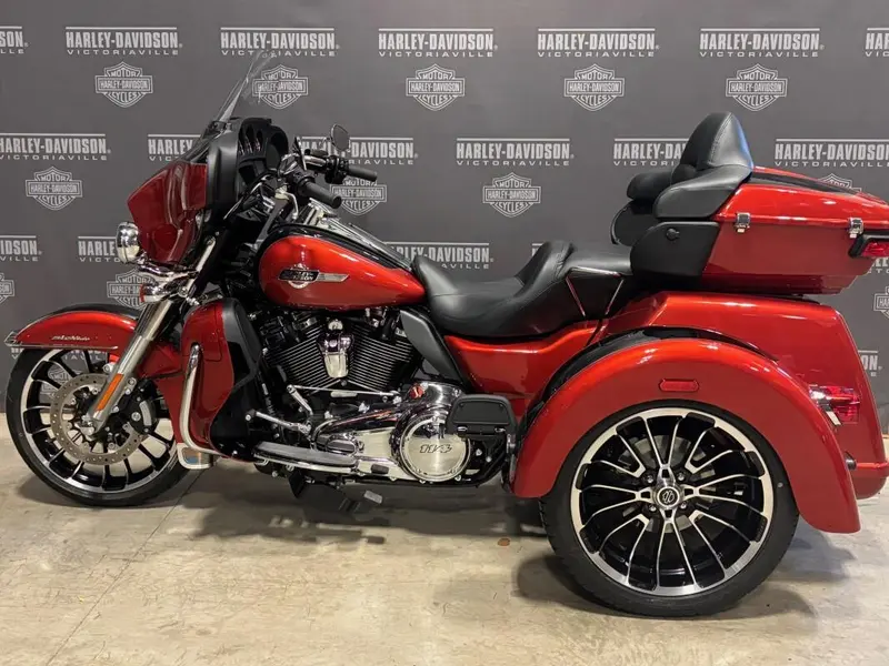 2025 Harley-Davidson TRI-GLIDE ULTRA FLHTCUTG 114