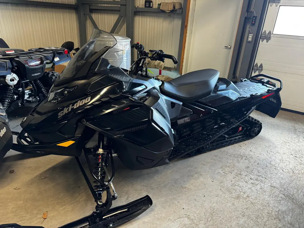 2025 Ski-Doo RENEGADE ADRENALINE 900 ACE TURBO